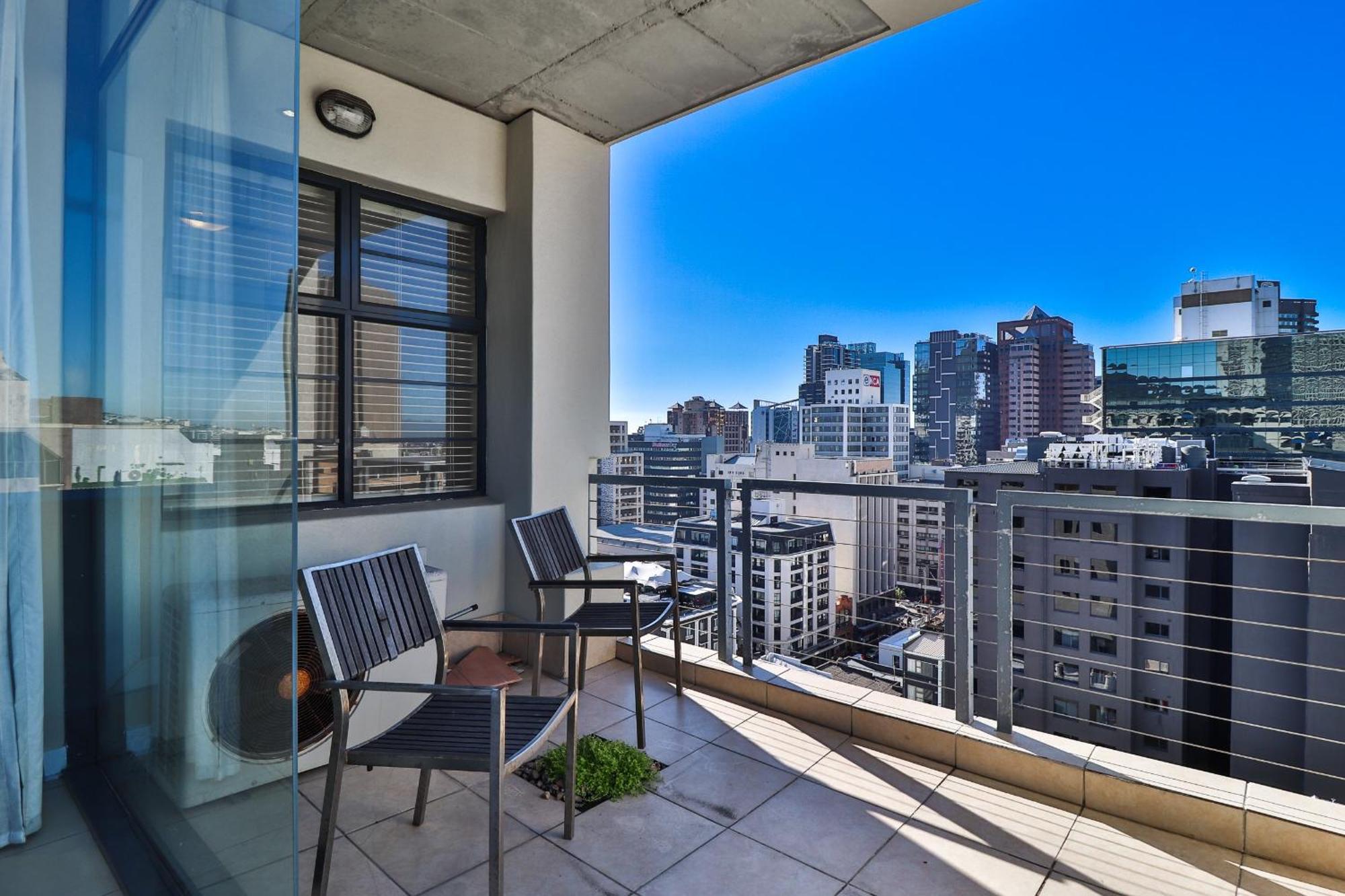 The Decks 1206 By Ctha Apartment Cape Town