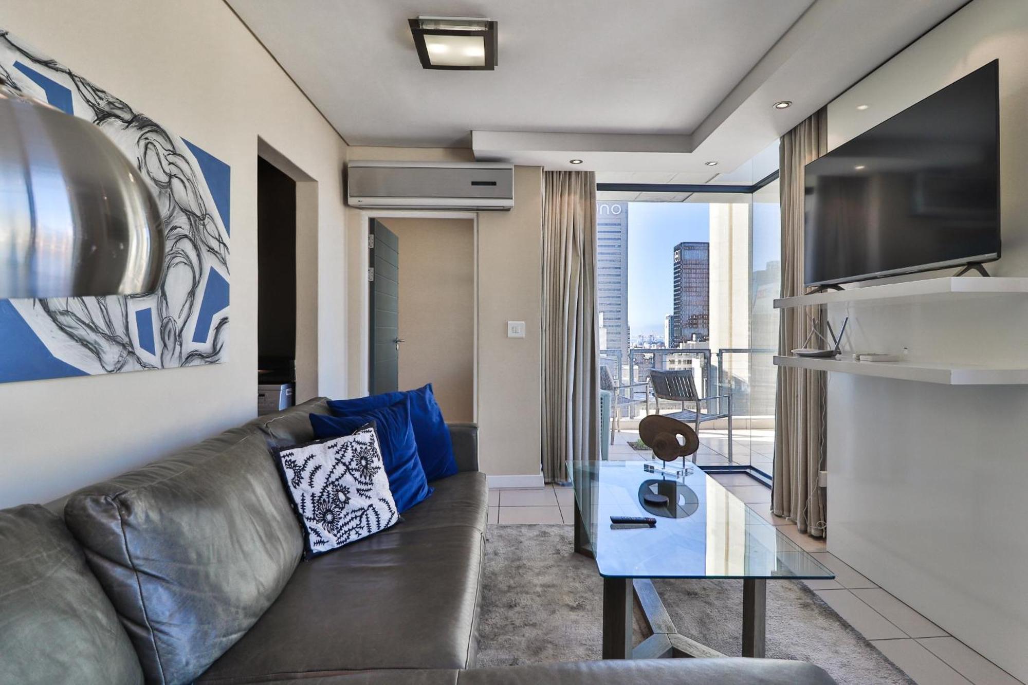 The Decks 1206 By Ctha Cape Town